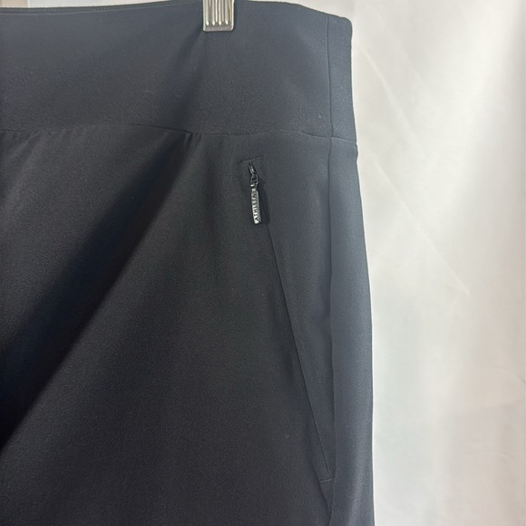 Athleta SoHo Skort - Picture 5 of 9